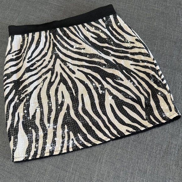 San Souci Dresses & Skirts - Women’s Size M Sequin Mini Zebra Animal Print Skirt